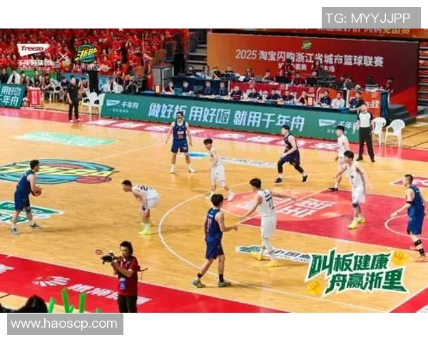 南京篮球队与武汉篮球队赛后复盘分析球员个人能力与表现对比