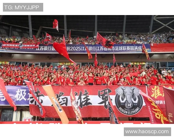 中超焦点战恒大迎战深圳队全力争胜展现球队实力与斗志