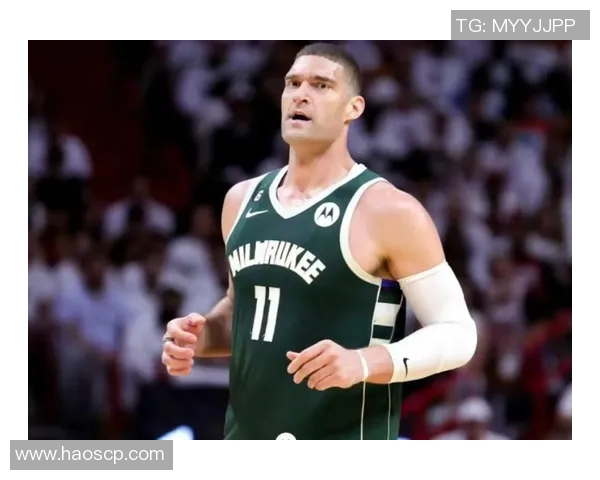 布鲁克洛佩斯的篮球之路:从新秀到NBA顶尖中锋的蜕变与成就 布鲁克洛佩斯的篮球之路:从新秀到NBA顶尖中锋的蜕变与成就