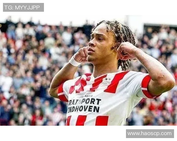 哈维西蒙斯：新星崛起的足球天才与未来的无限可能