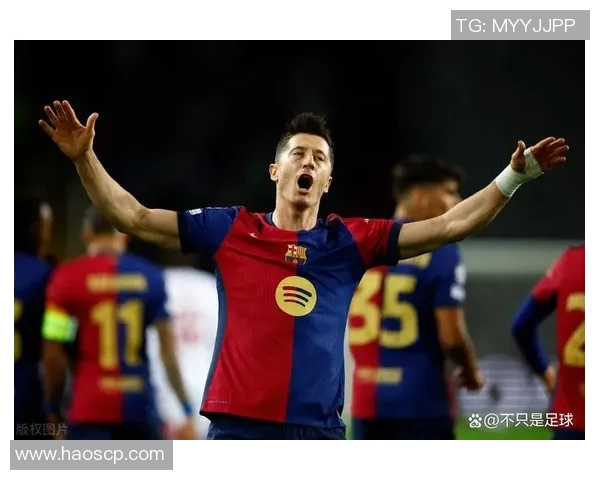 莱万再创辉煌带领球队冲击冠军梦想展现无与伦比的足球天赋与领导力