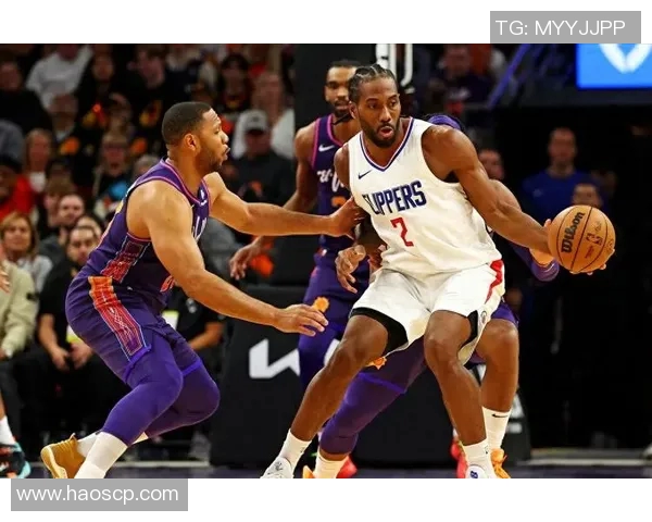 雷霆与快船激战正酣10月31日精彩对决引发球迷热议