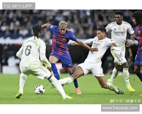 巴萨与皇马巅峰对决再度上演球迷期待经典之战的精彩瞬间